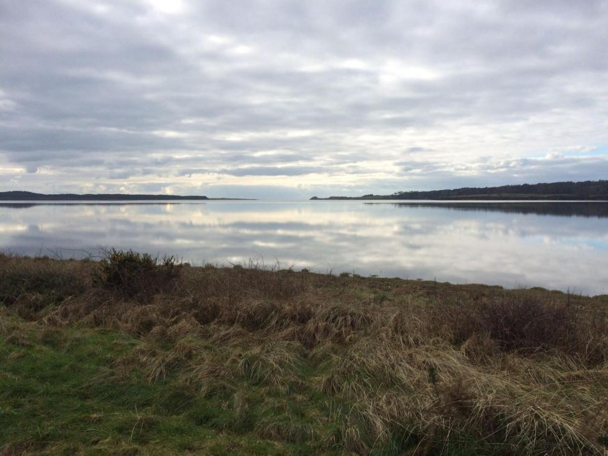 Llanw Malltraeth - Malltraeth Tides Llangadwaladr  외부 사진